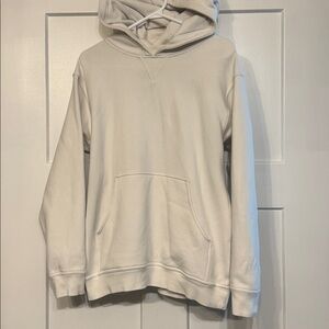 White lululemon hoodie, lighting doesn’t do the white justice,in great condition